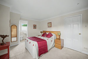 Guest bedroom- click for photo gallery